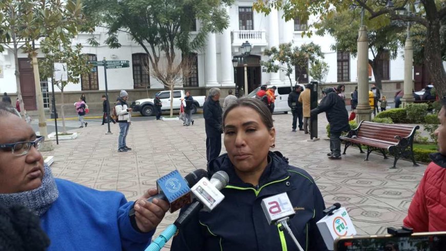 Clausuran lenocinio clandestino en Tarija tras romper precinto de clausura