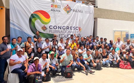 En el Congreso de Educación se aprobo modificar la malla curricular y subir al 33% el presupuesto