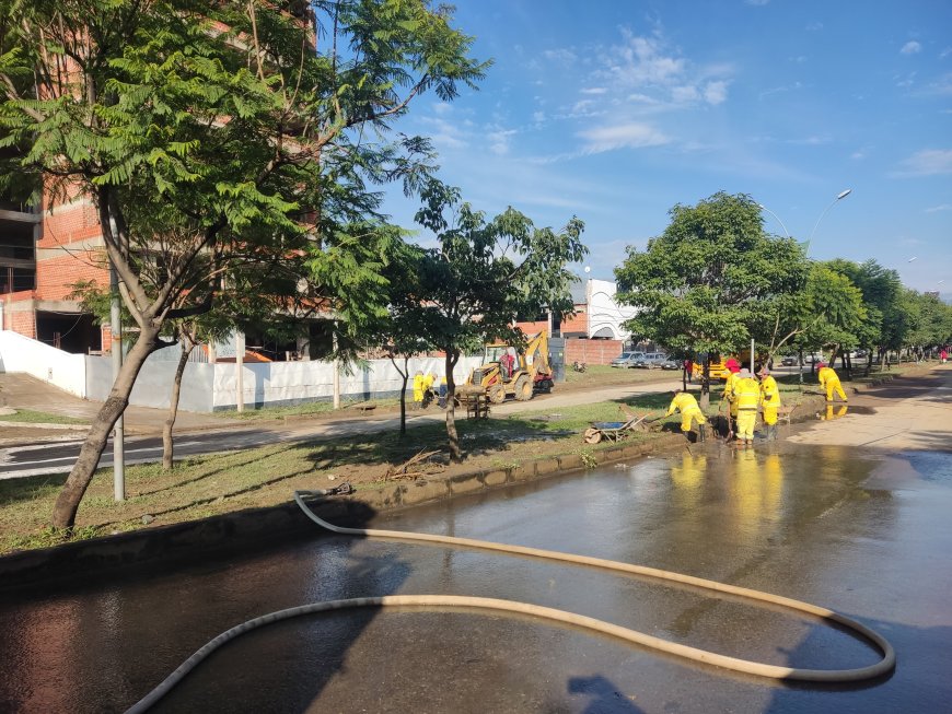 Tras atender las emergencias Alcaldía de Tarija continúa con la limpieza de las zonas afectadas por la lluvia