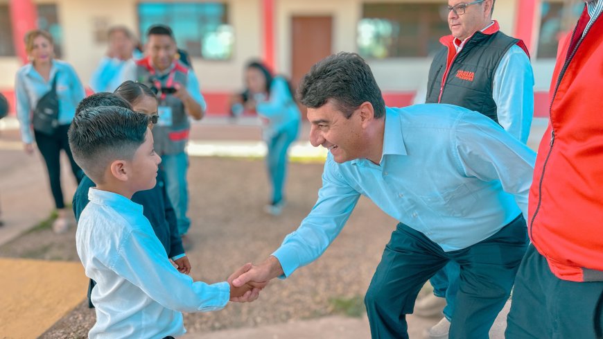 Alcaldía de Tarija da inicio al nuevo año escolar desde la Unidad Educativa La Pintada