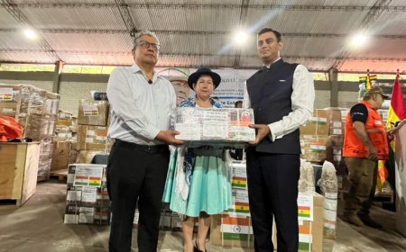 La República de la India entrego 15 toneladas de ayuda humanitaria para las familias que fueron afectadas por las inundaciones