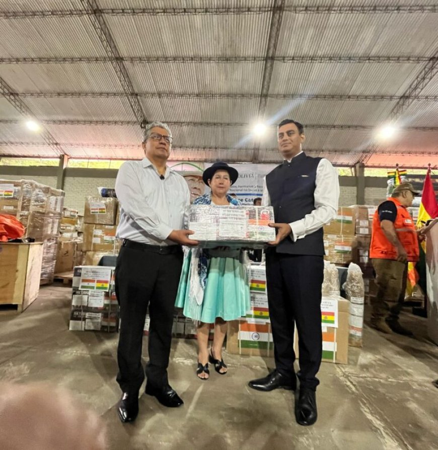 La República de la India entrego 15 toneladas de ayuda humanitaria para las familias que fueron afectadas por las inundaciones