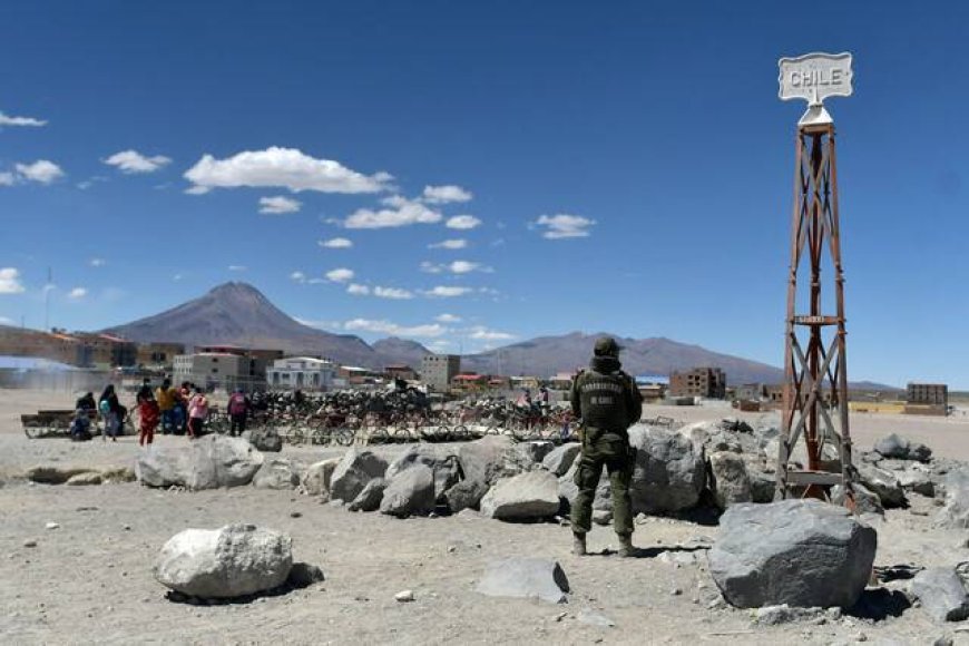 Chile cerró centros de acogida a migrantes en el norte del país y fortaleció el protocolo en la frontera con Bolivia