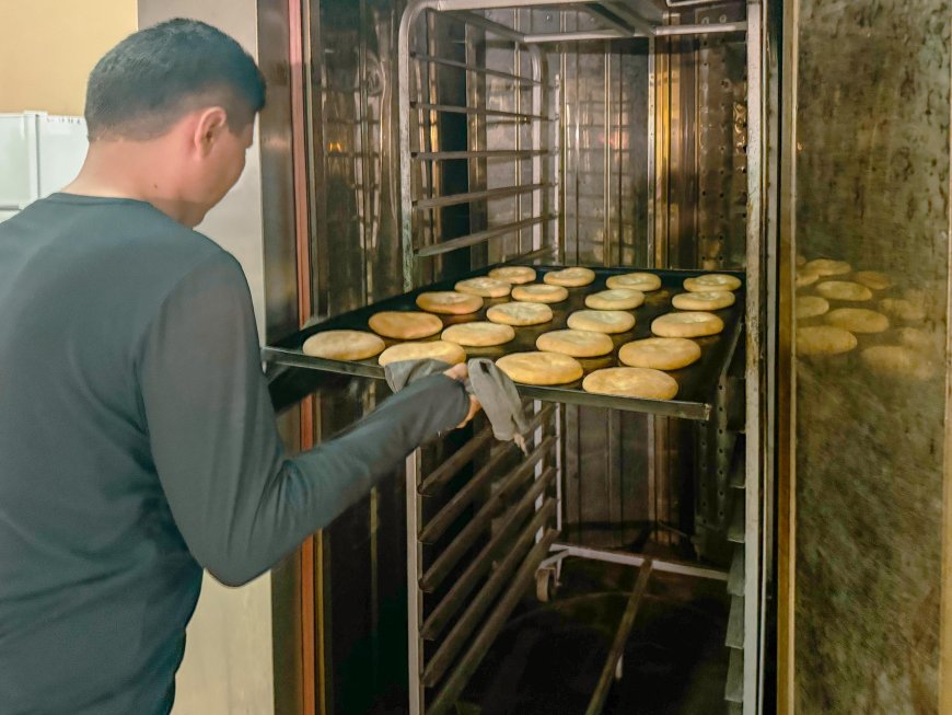 Con apoyo de la Alcaldía vecinos intensifican producción de pan de Bs. 1