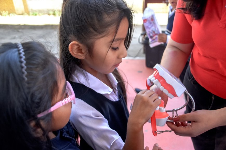 Alcaldía entregará pastas y cepillos dentales a más de 30 mil estudiantes