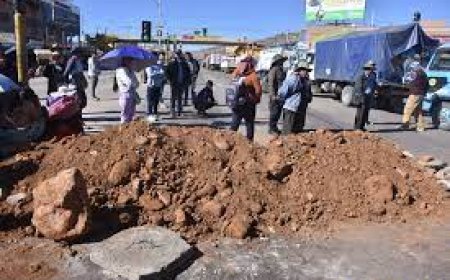 Bloqueo de carreteras por parte de afines a Evo Morales generan pérdida de más de Bs 764.000 en cobro de peajes