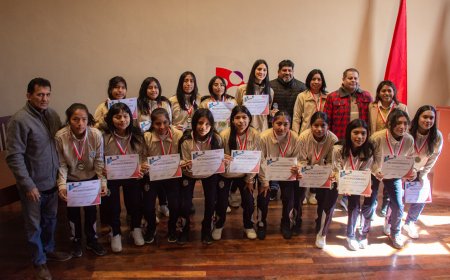 Alcaldía de Tarija reconoce y premia a campeones nacionales