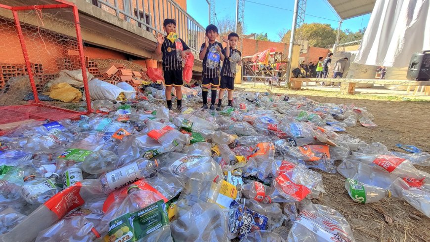 Alcaldía concientiza a padres de familia y estudiantes sobre el cuidado del Medio Ambiente