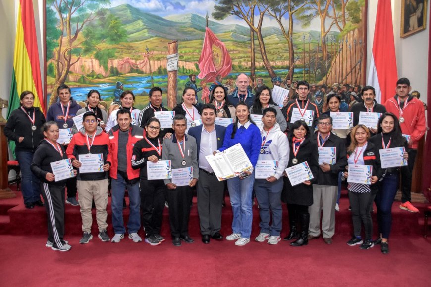 Alcaldía realiza reconocimiento a atletas medallistas del torneo “Integración Latinoamericana”