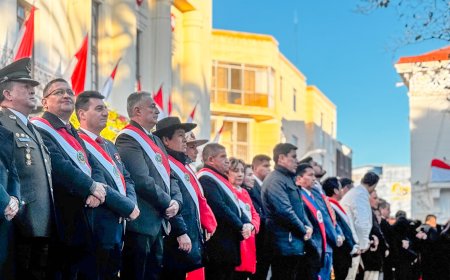 Autoridades rinden homenaje a Tarija en sus 451 años de fundación