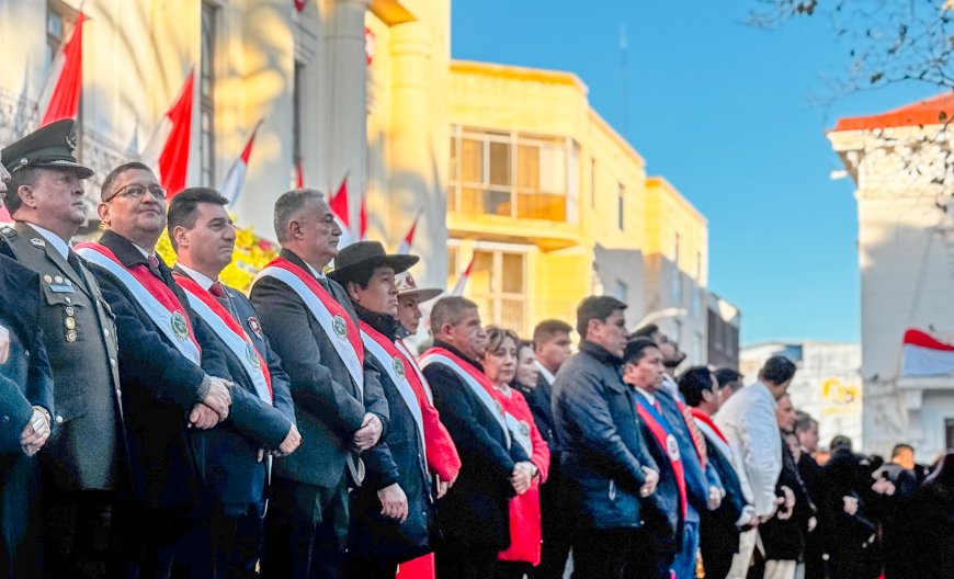Autoridades rinden homenaje a Tarija en sus 451 años de fundación