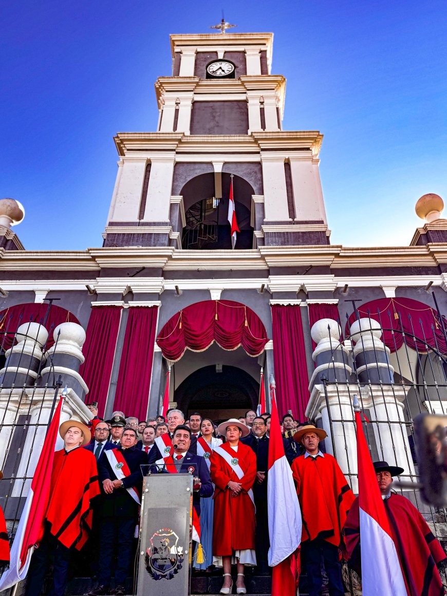 Desfile cívico y estudiantil en homenaje a la villa de san Bernardo de la frontera de Tarixa en los 451de su fundación