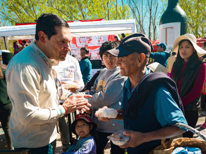 Presentación del Plato Bandera, Costillitas de Chancho