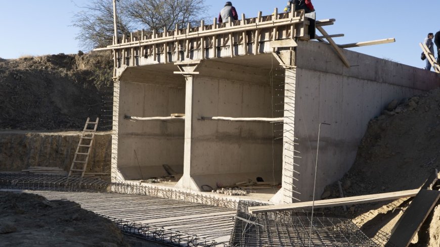 Alcalde de Tarija afirma que las alcantarillas de la Av. 2da Circunvalación tienen un avance del 84 %