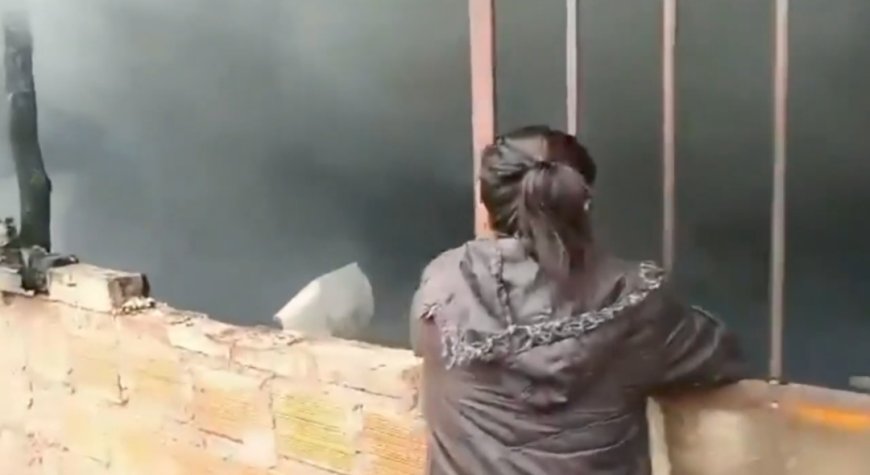 SE INCEDIA UNA PRECARIA CASA CON UN NIÑO EN SU INTERIOR