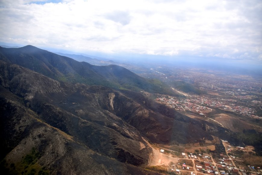Tarija vuelve a estar en calma: incendio en la serranía de Sama fue controlado y sofocado en su totalidad