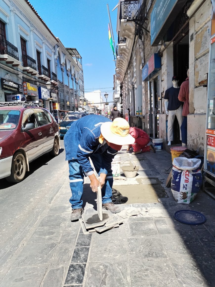 LA ALCALDIA VIENE MEJORANDO LA INFRAESTRUCTURA PEATONAL DEL CASCO VIEJO DE TARIJA.