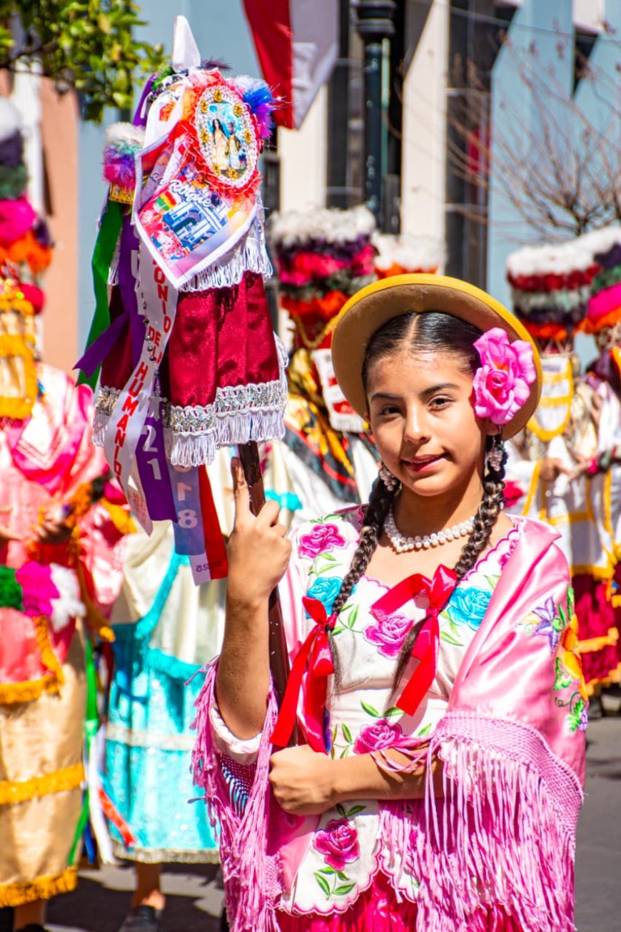 El Santo patrono recorrió las calles del centro de la ciudad en el inicio de la fiesta grande de Tarija San Roque
