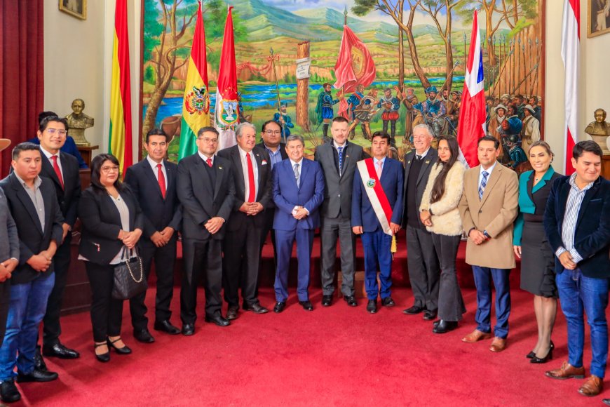 Alcalde de Tarija recibe y se reúne con el embajador de Gran Bretaña