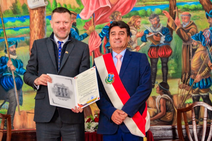 Alcalde de Tarija recibe y se reúne con el embajador de Gran Bretaña