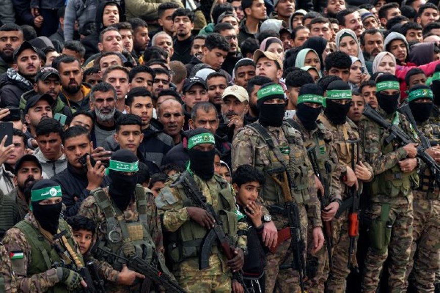 Los terroristas de Hamas se enfrentaron a milicias rivales y ejecutaron en público a siete hombres