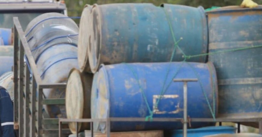 Aprehenden a un chófer y decomisan 10 tanques de diésel