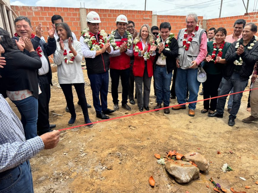 Alcaldía de Tarija inaugura sistema de agua potable en beneficio de a 1.905 vecinos de los barrios 6 de Abril y Monte Rey