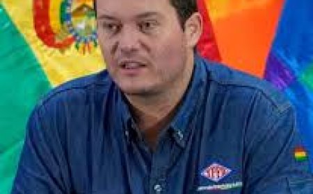 El Gobierno afirma que el expresidente de la estatal petrolera YPFB huyó a Brasil