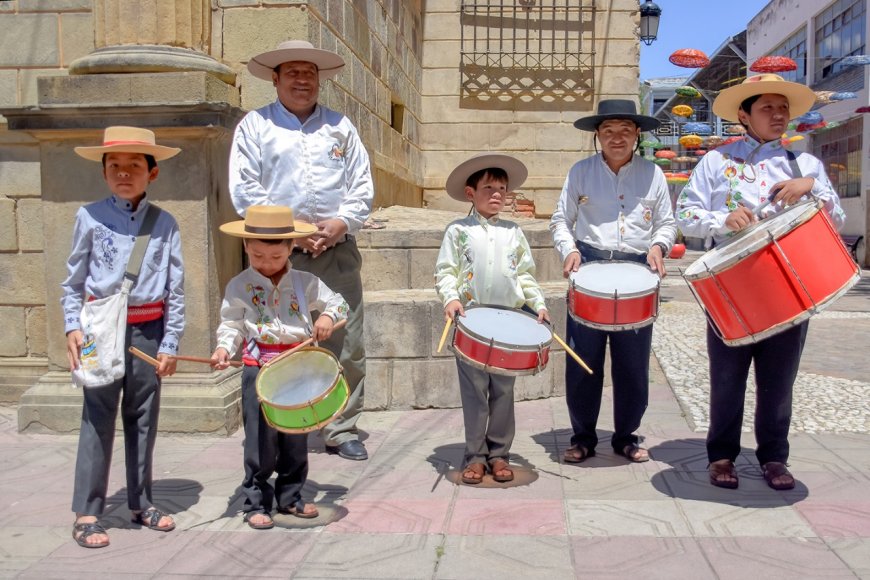 Tarija ya vive la “Navidad Chapaca 2025”
