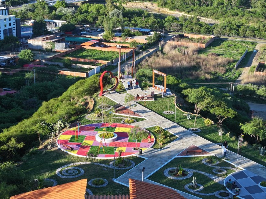 Alcalde de Tarija inaugura la pintoresca Plaza-Mirador  Luis de Fuentes