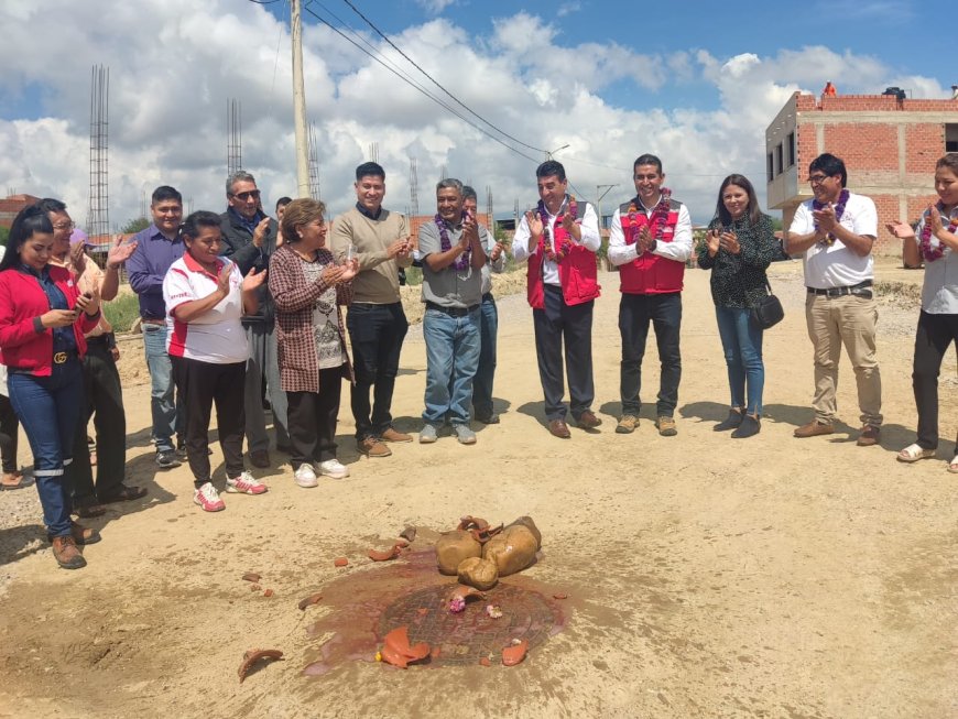 Alcalde de Tarija entrega e inaugura un nuevo sistema de alcantarillado para los barrios Simón Bolívar y Morros Blancos