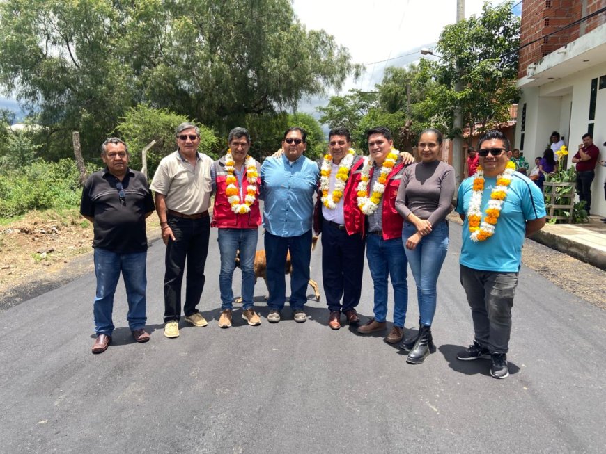 Alcaldía de Tarija llego con asfalto al barrio San Geronimo