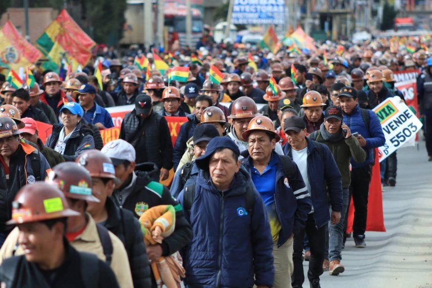 Movilización denominada "Bolivia no se vende"