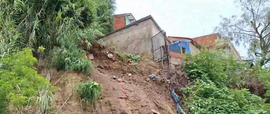 DESLIZAMIENTO EN EL BARRIO MENDEZ ARCOS