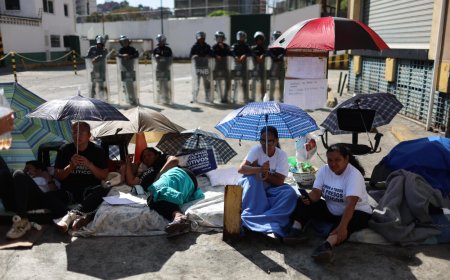 Familiares de presos politicos mantienen la huelga de hambre en Caracas
