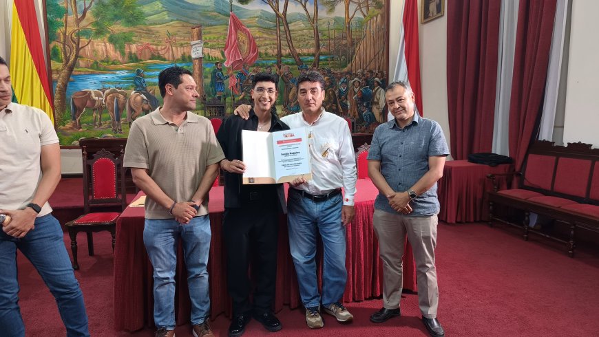 Llegaron a Tarija mas 30 creadores de contenido y la alcaldia los recibio