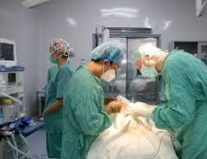 Llegaran cinco medicos Alemanes a Tarija para realizar cirugias gratuitas del 12 al 21 de marzo en el hospital  SAN JUAN DE DIOS en beneficios de personas de escasos recursos.