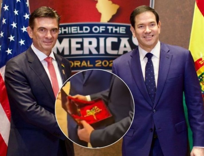 Estados Unidos devuelve a Rodrigo Paz un crucifijo familiar